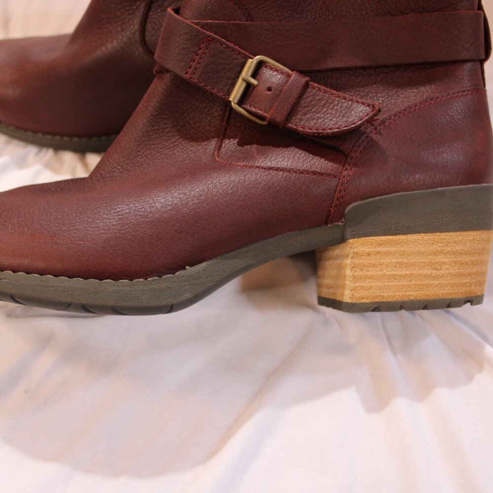 Merrell Shiloh II Burgundy Leather Ankle Boots Women’s NWOB Size 11 - Picture 5 of 15